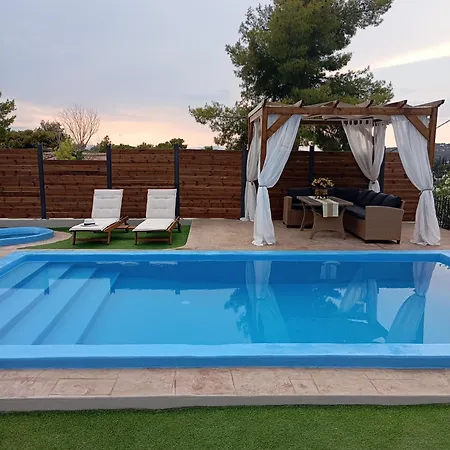 Red Porto Heli