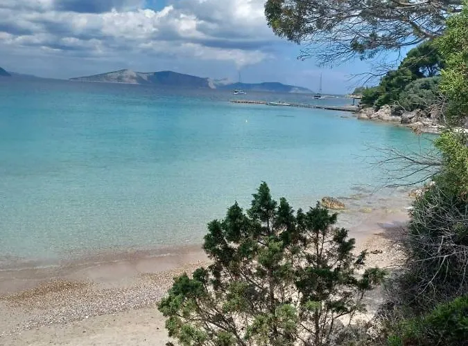 Red Feriehus Porto Heli